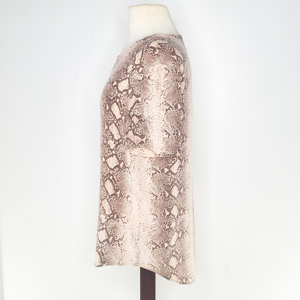 Nwot Equipment Riley Python Snakeskin Print Top M - image 4